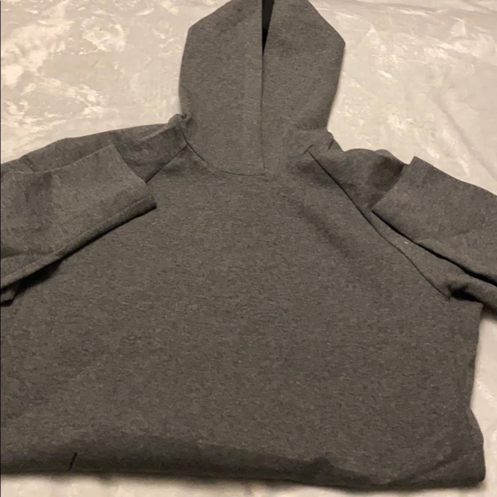 RYU Sweatshirt - Picture 3 of 9